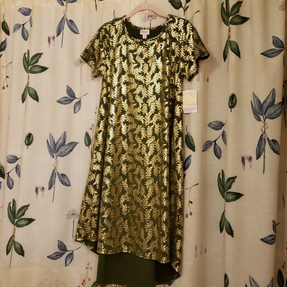 XS Lularoe Elegant Carly